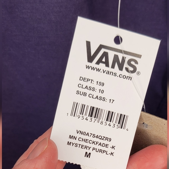 Vans crew neck t-shirt. New with tags Size M - Picture 7 of 7